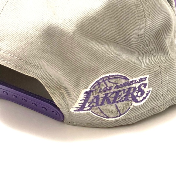 Los Angeles Lakers Hat SnapBack New Era - Picture 4 of 14